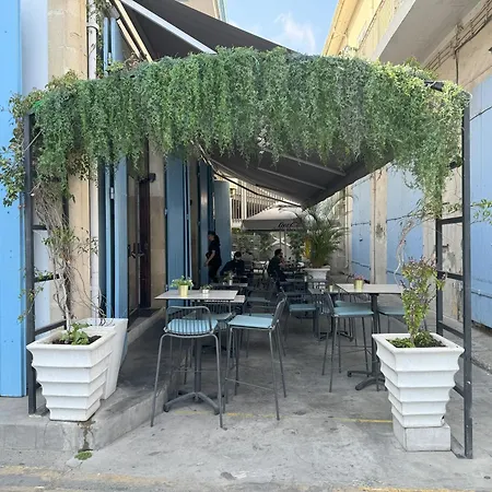 Kolonaki Seaview 1bdr Finikoudes Διαμέρισμα Λάρνακα