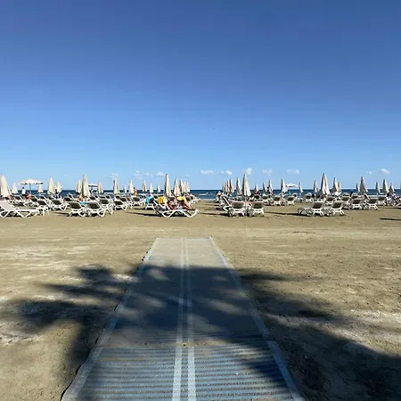 דירה Kolonaki Seaview 1bdr Finikoudes *