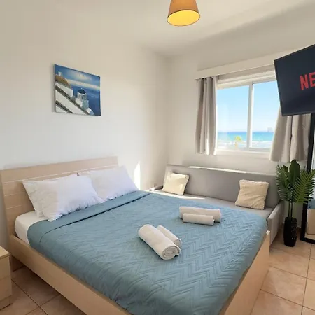 דירה Kolonaki Seaview 1bdr Finikoudes לרנקה