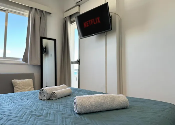 Apartament Kolonaki Seaview 1bdr Finikoudes Larnaca