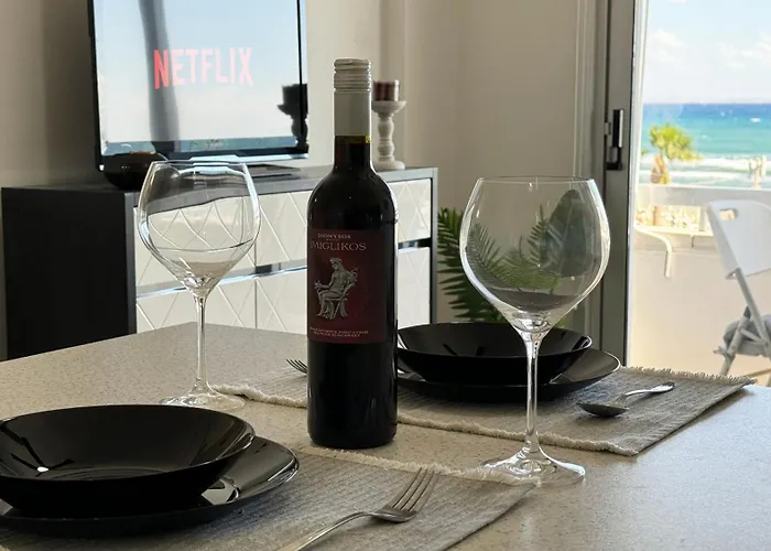 Kolonaki Seaview 1bdr Finikoudes