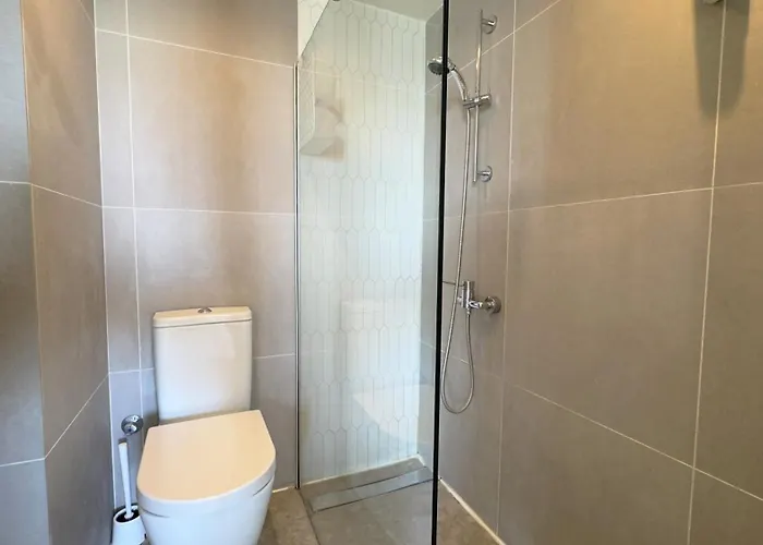 Kolonaki Seaview 1bdr Finikoudes Appartement Larnaca